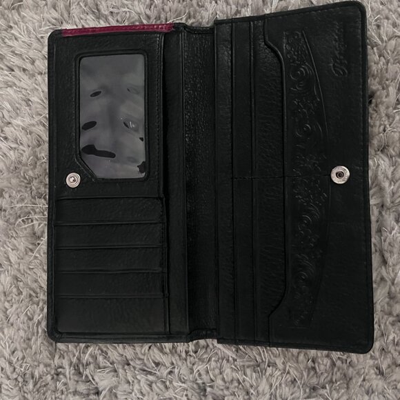 Brighton Vintage Black Leather Wallet Purse with Red Heart Like New - Picture 4 of 5